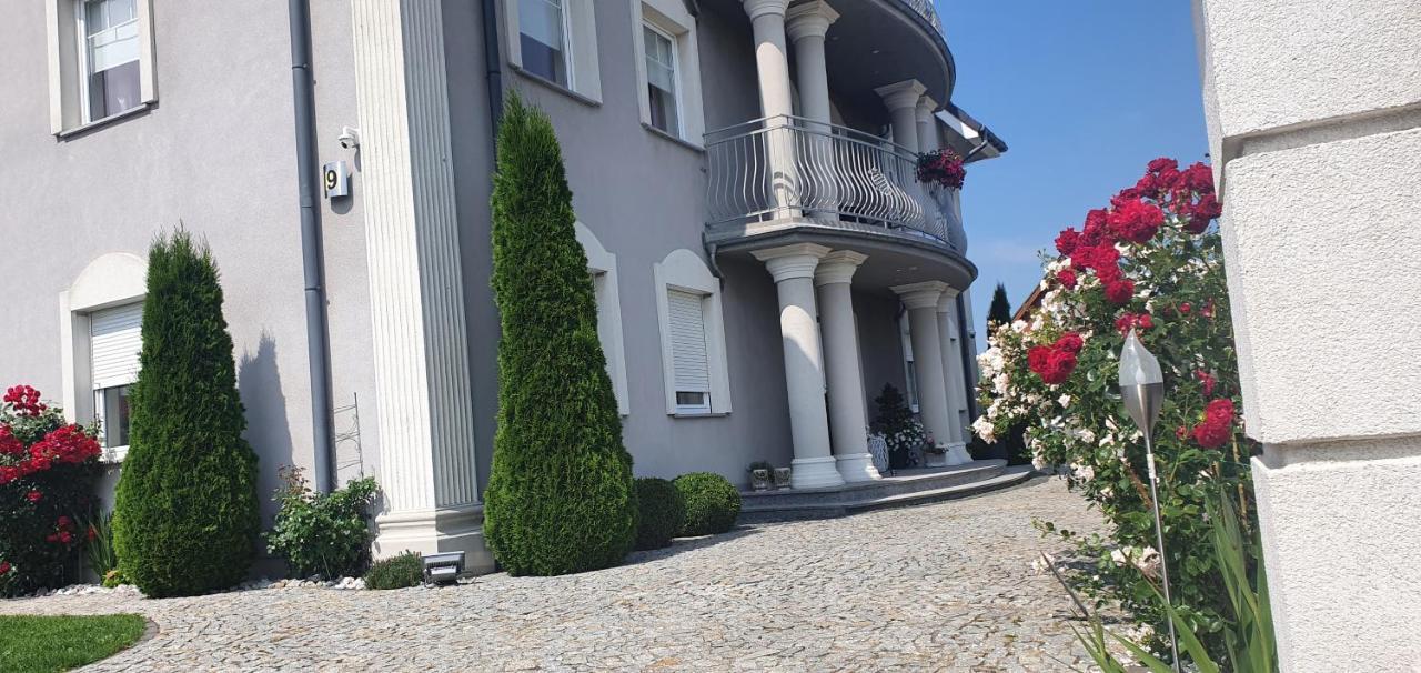 Villa Taan Royal Rewal Exteriér fotografie